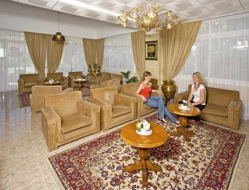 Venecia Paguera Hotel 3*